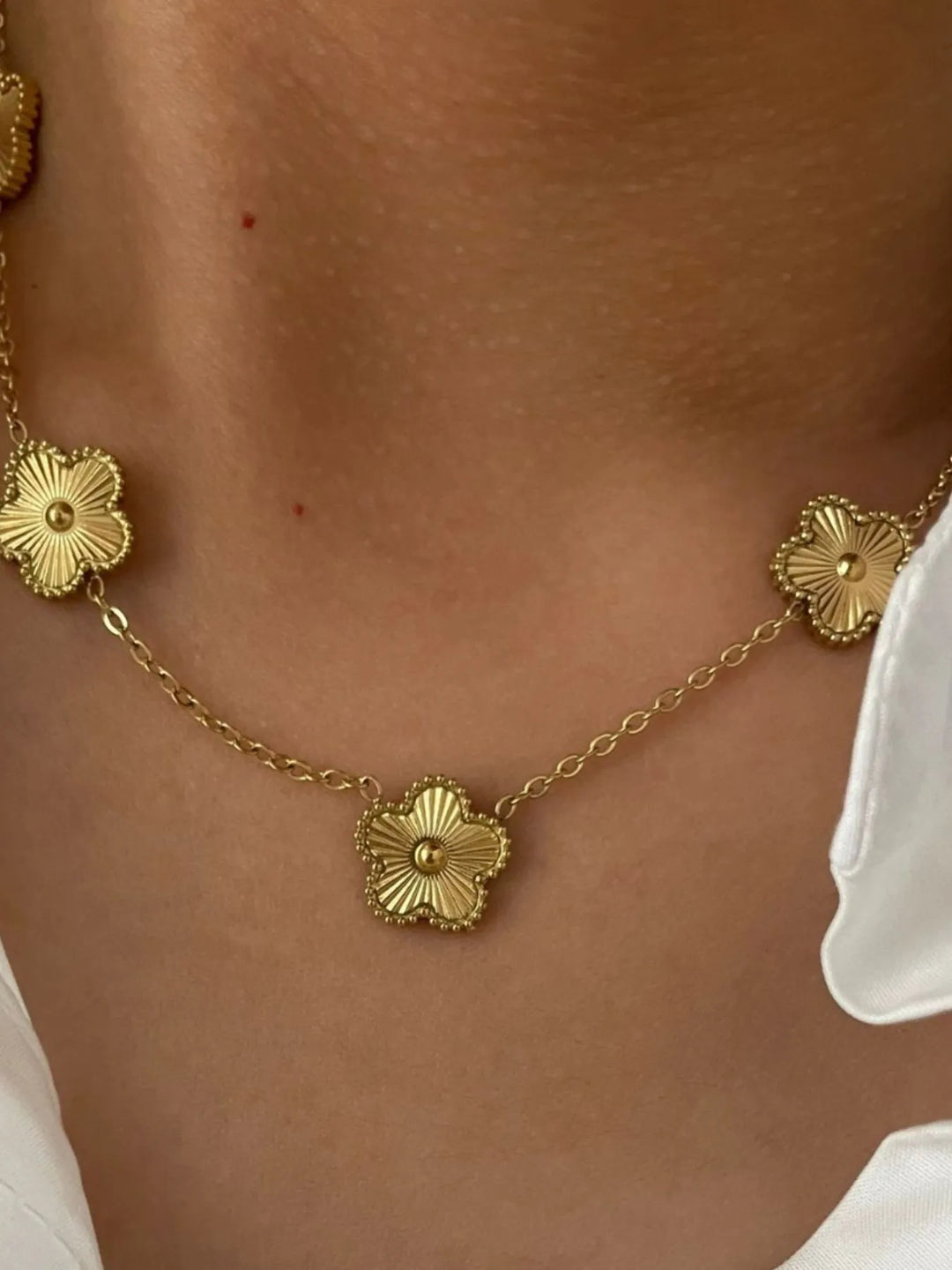 18K Gold - Plated Flower Chain Necklace - Maka Boho