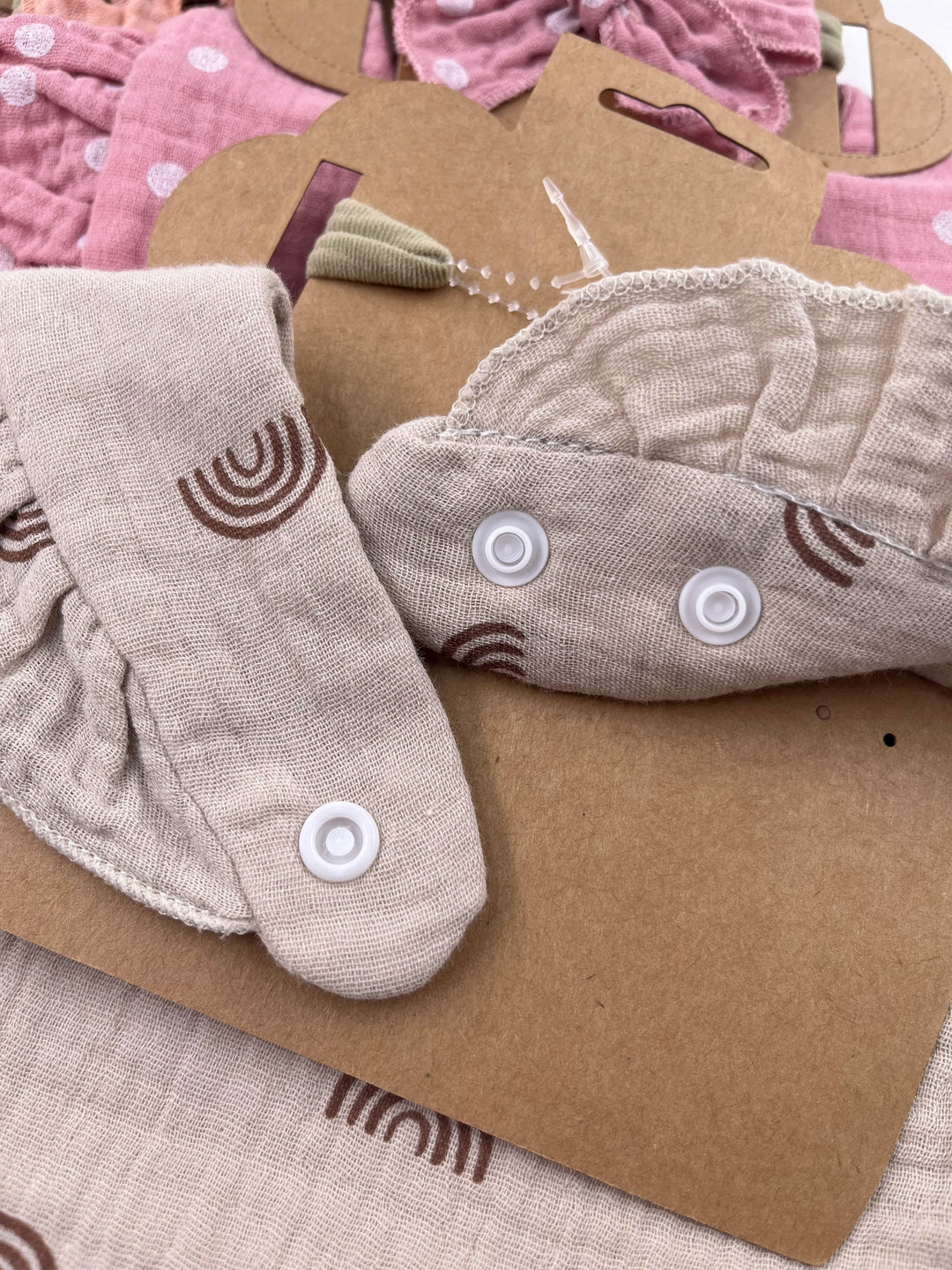 Baby Girls Bib & Bow Set - Maka Boho