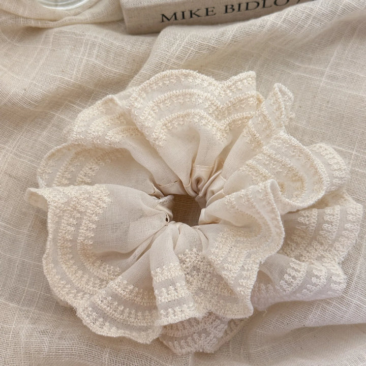 Oversize Lace Scrunchie - Maka Boho